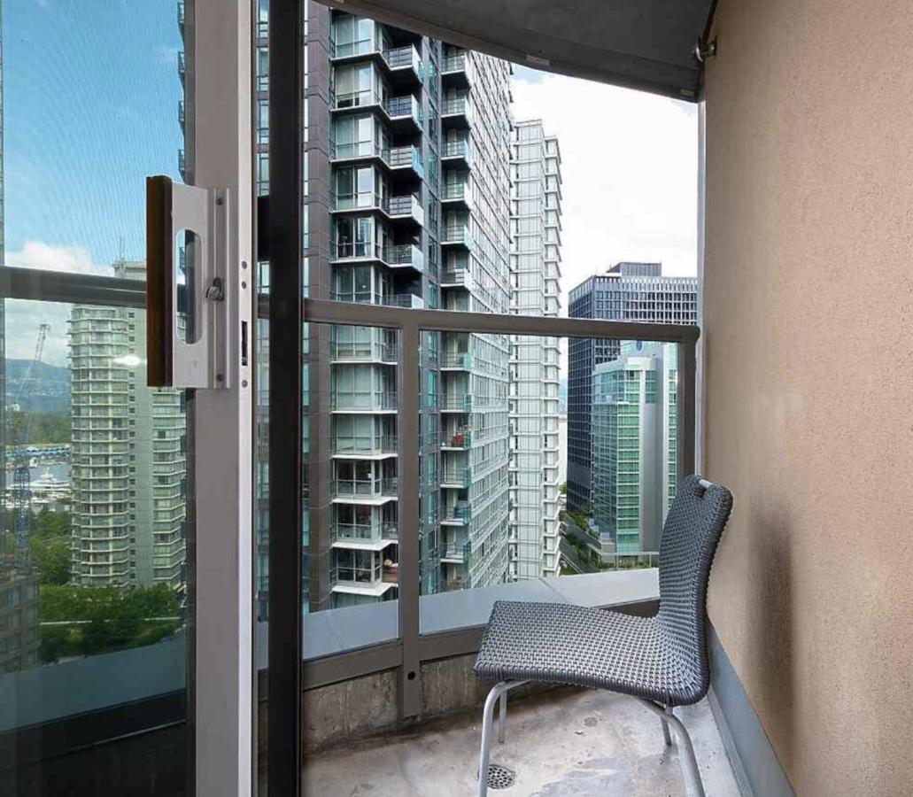 Robson & Granville Luxury Suite Vancouver Luaran gambar